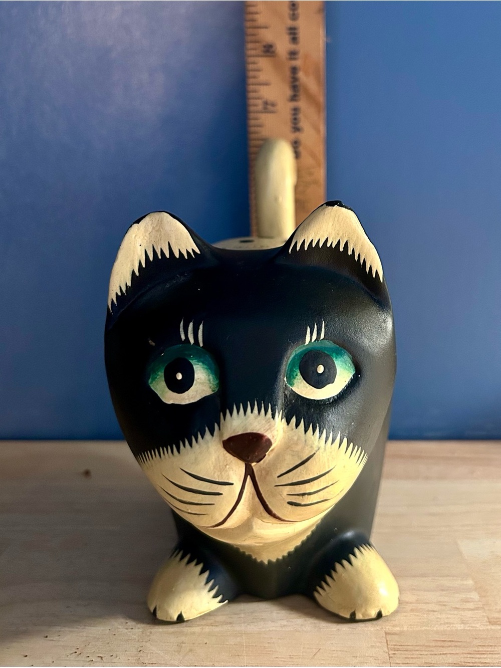 Vintage Pier 1 Imports Hand Carved Wooden Cat Figure Indonesia Folk Art 6”